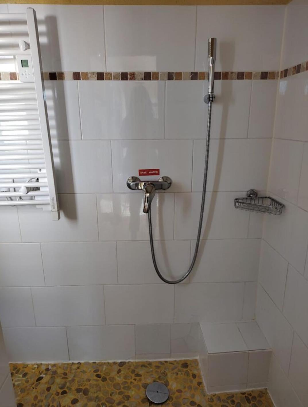 Dorm Hostel Camp Backpackers Μασσαλία Εξωτερικό φωτογραφία