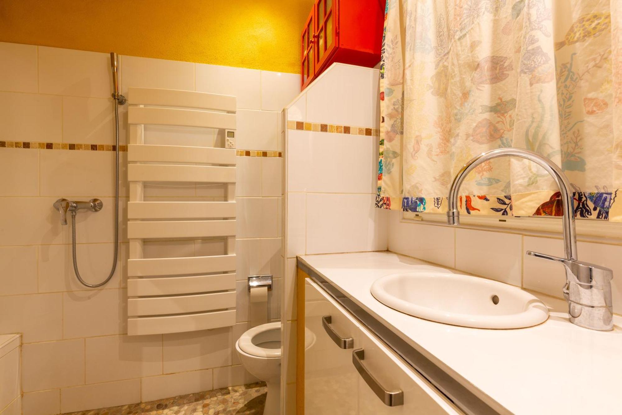 Dorm Hostel Camp Backpackers Μασσαλία Εξωτερικό φωτογραφία